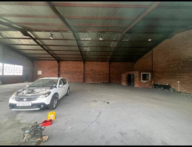 INDUSTRIAL PROPERTY TO RENT IN NORTHDALE